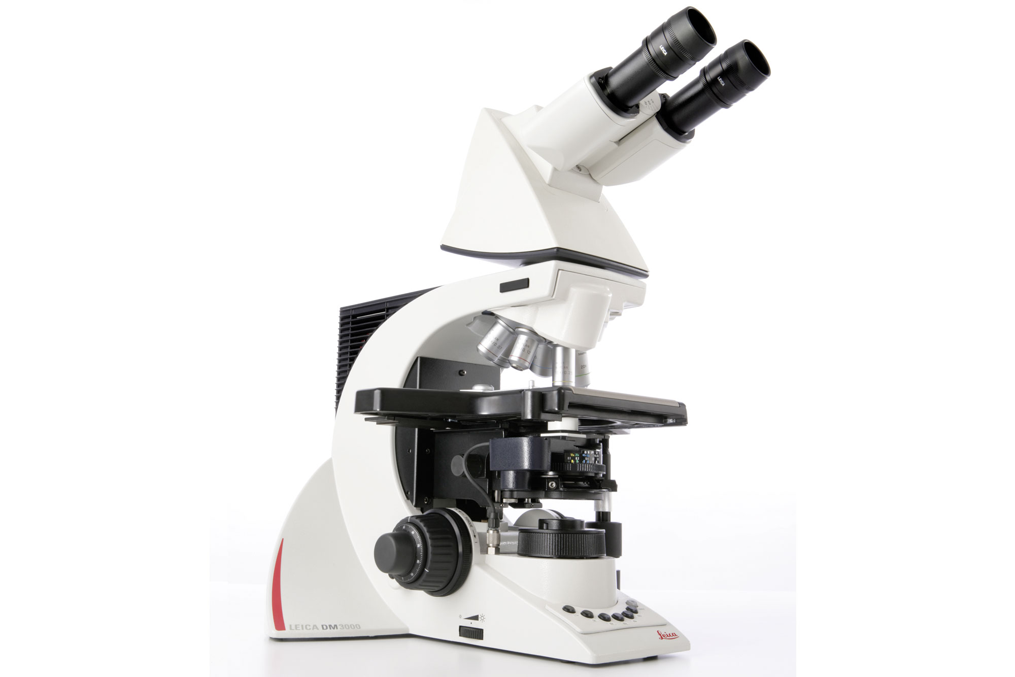 采用独特人体工学设计且具有智能自动系统的显微镜可提高实验室操作流程 Leica DM3000