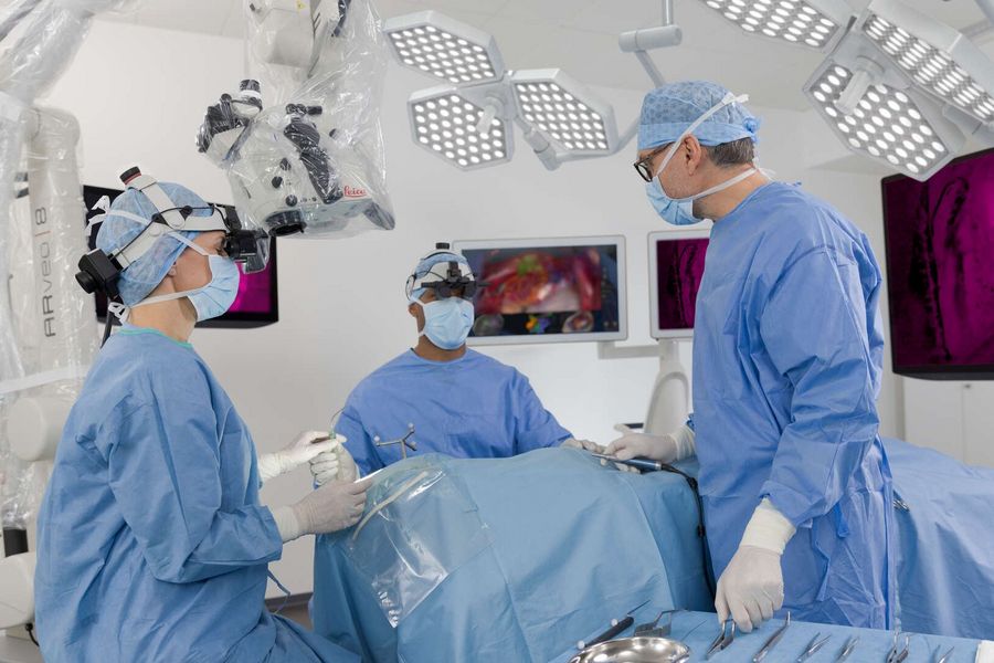 为 3D 手术图像选择不同的观察设备