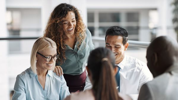 关爱人类：团队情况