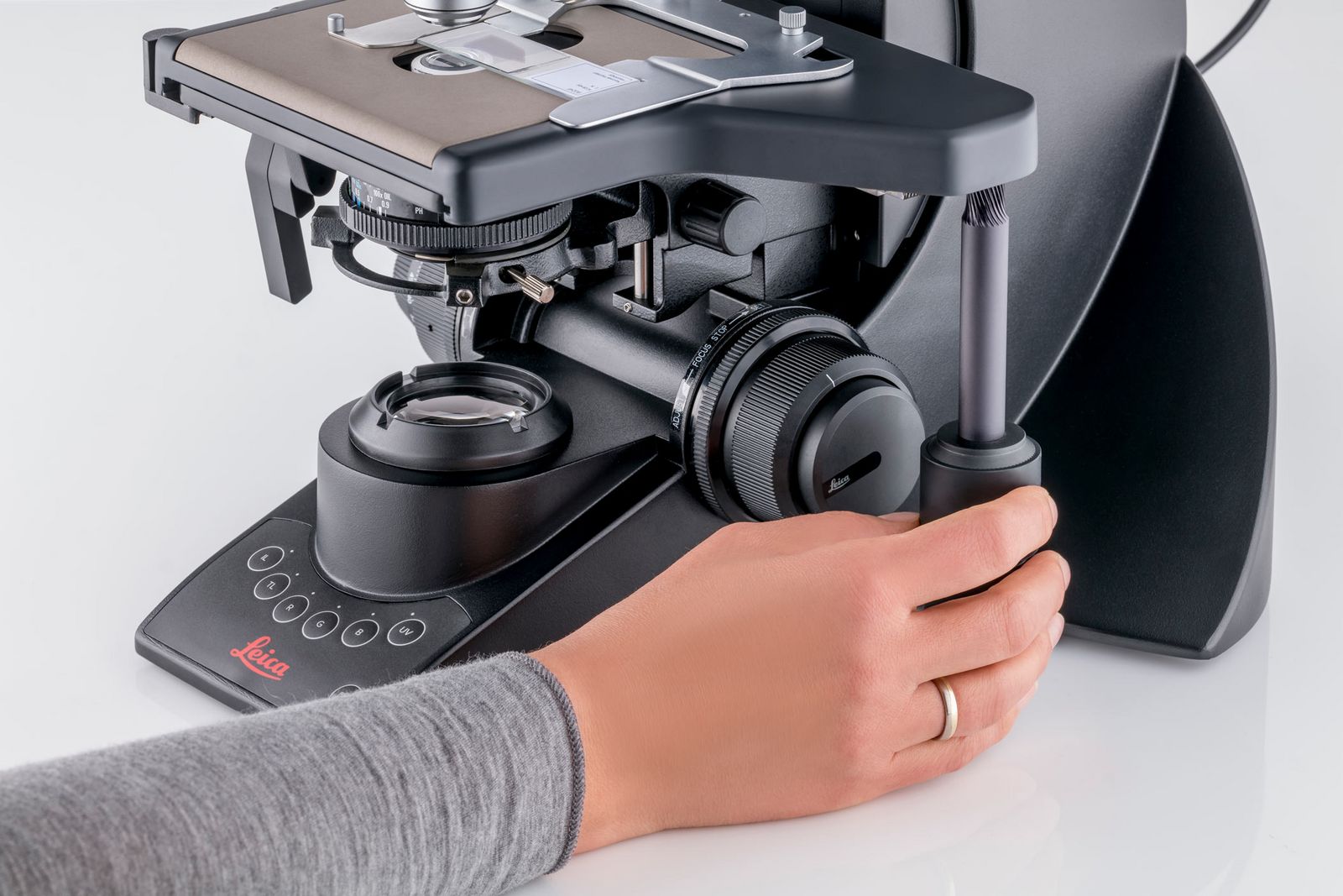 Microscope Camera Fixture Visoria M 材料显微镜 | 产品 | 徕卡显微系统