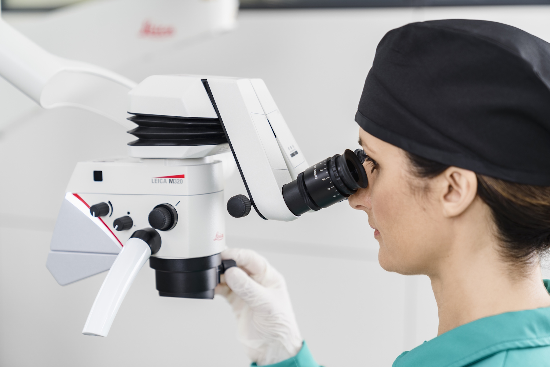 The M320 dental microscope.