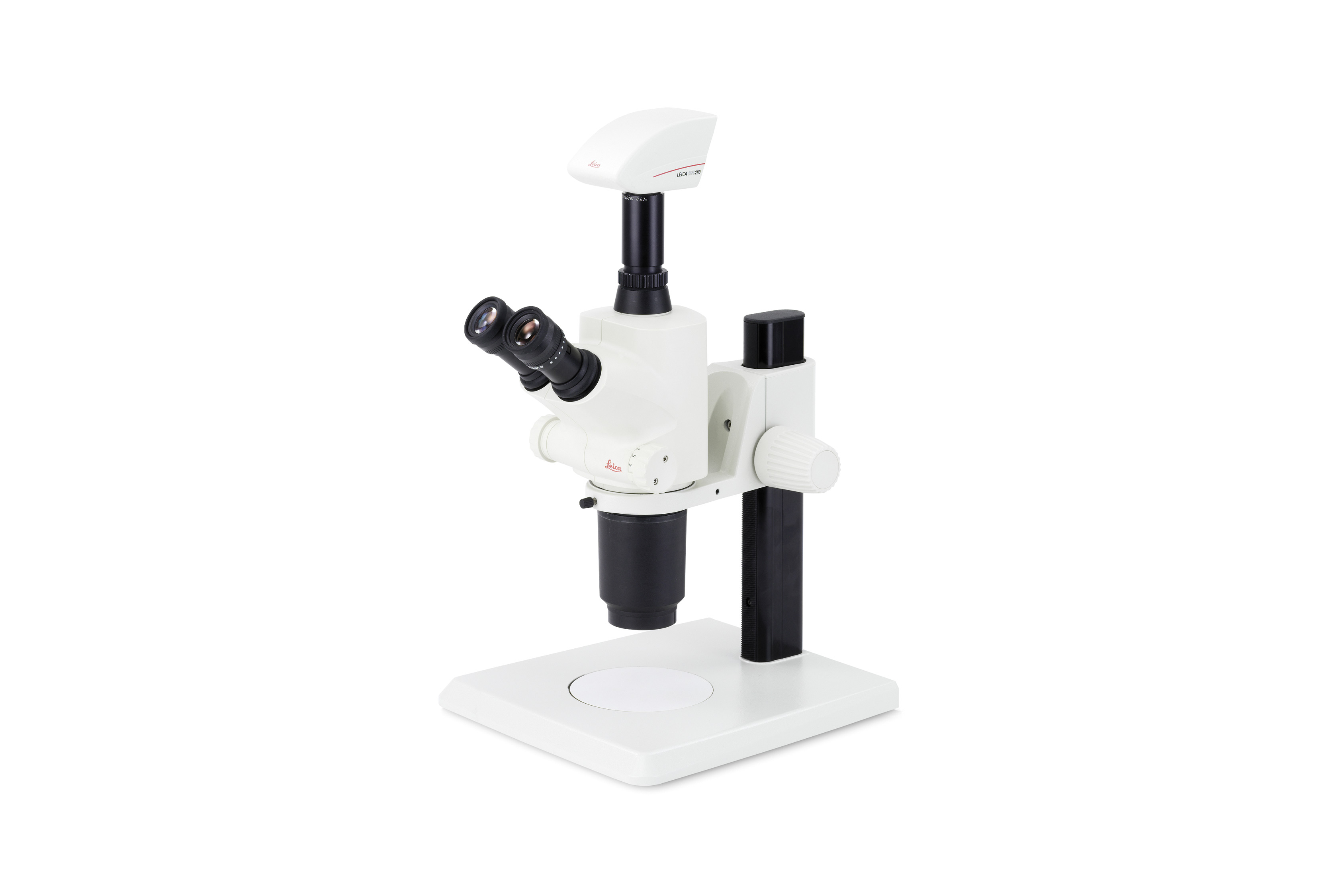 Apochromatic 8:1 zoom with 75mm working distance allows easy access to specimen at high magnification. Apochromatic 8:1 zoom with 75mm working distance allows easy access to specimen at high magnification.